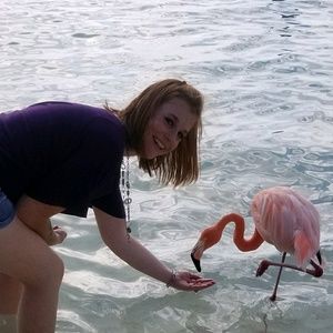 Meet your Posher, Carrie